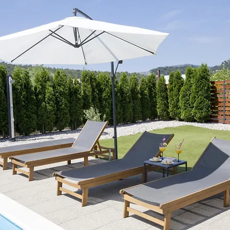 Eb With Heated Pool *