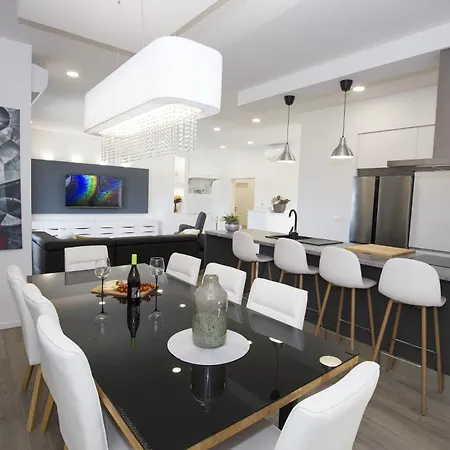 펜션 Eb With Heated Pool