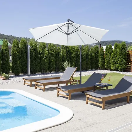 펜션 Eb With Heated Pool *